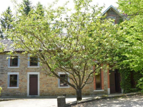 Отель Delightful Holiday Home in La Rouge Mini re with Meadow View  Феррьер